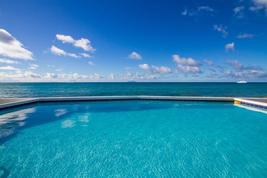 La Vista Beach Resort Simpson Bay Esterno foto